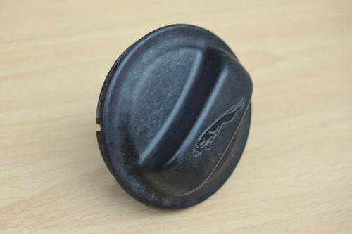 Petrol fuel cap - (later, design)