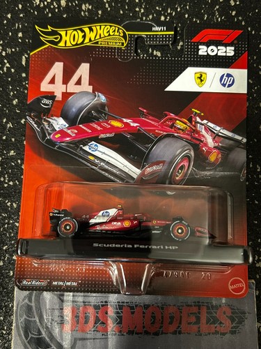 Premium hot wheels f1 - hot, 1:64