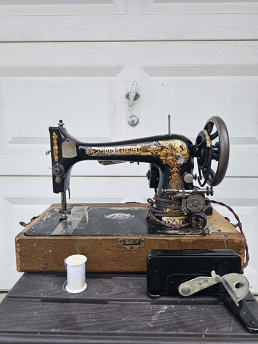 Antique singer sewing machine - antique,