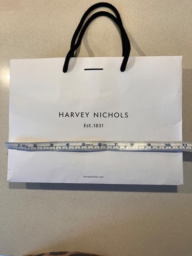 Harvey nichols empty - nichols, gift