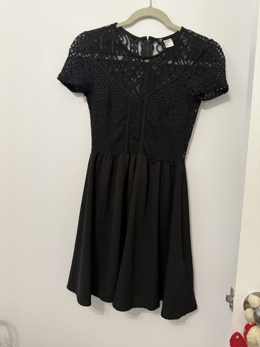 Divided black fit and - divided,