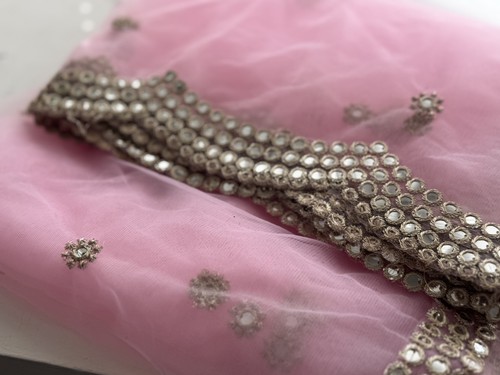 Scallop edge dupatta chunni - edge,