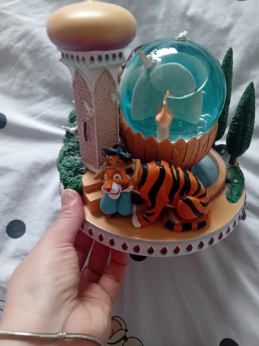 Disney snowglobe princess - disney,