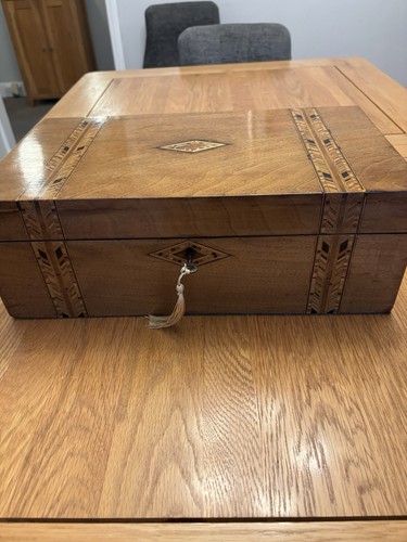 Victorian walnut wooden - walnut,