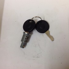 LUCAS TYPE IGNITION BARREL AND KEYS