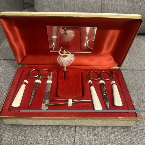 Vintage manicure set - vintage, ballerina