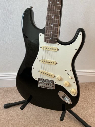 Squier strat affinity black - strat,