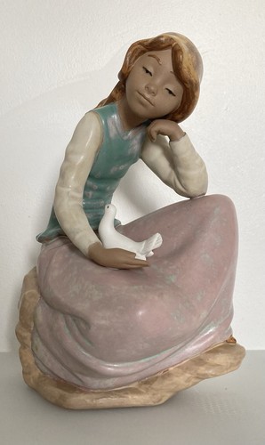 Nao lladro girl - nao, with
