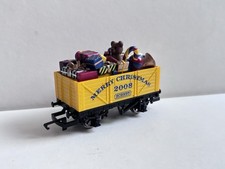 Hornby R6431 OO Gauge 7-plank