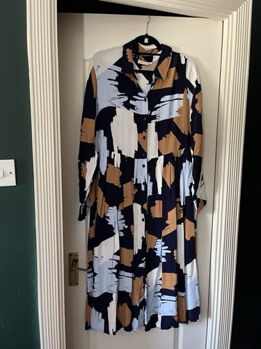 Beautiful masai dress size - beautiful,