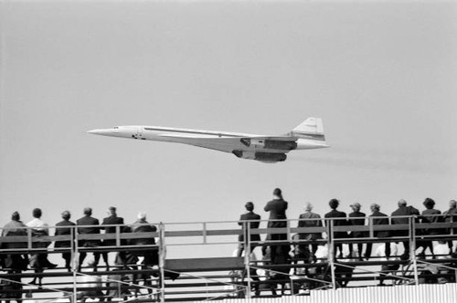 The concorde makes - its, first
