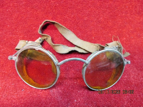 Vintage willson service - service, safety