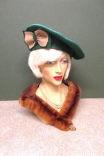 1940S LADIES GREEN & NUETRAL