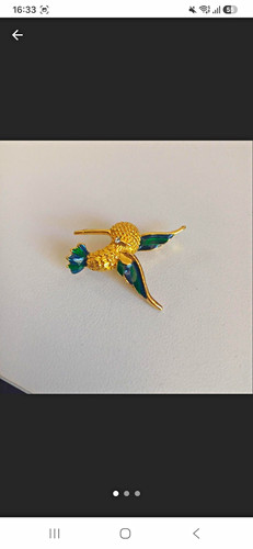 Gold tone enamel - enamel, brooch