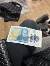 AA11 5-Pound Note Excellent
