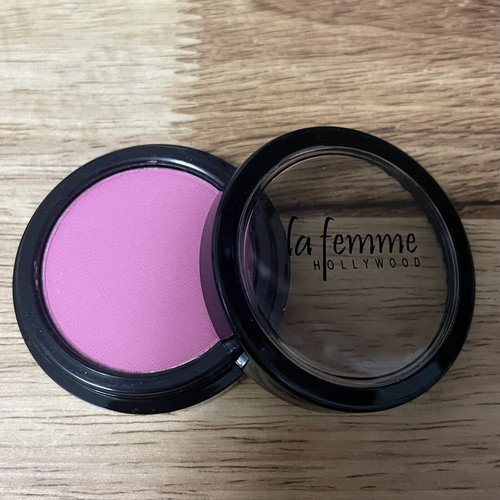Femme cosmetics blush on - la,