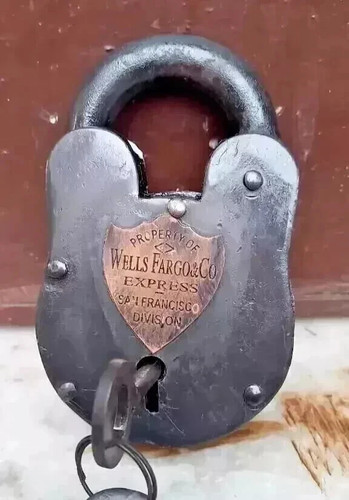 Antique padlock wells - 5'',