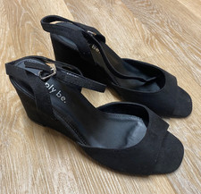 Simply be black faux suede low