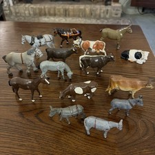  JOBLOT VINTAGE LEAD FARM ANIMALS COWS HORSES DONKEYS PAINTED BRITAINS SIMILAR