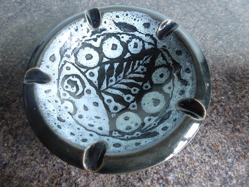Lotus pottery stoke gabriel - lotus,