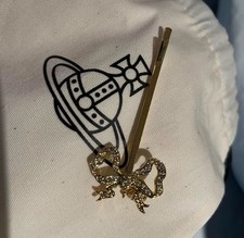 Vivienne Westwood Bow Bobby