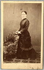 CDV LADY AT CHAIR BY BETTONEY MARYPORT PICTURE BACK ANTIQUE PHOTO FASHION BOOK
