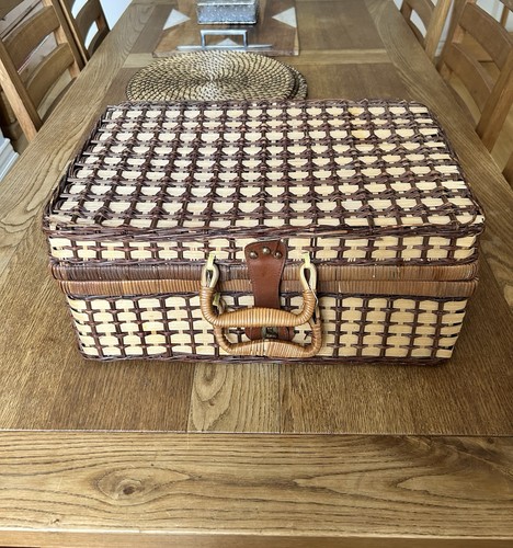 Vintage picnic basket - vintage, red