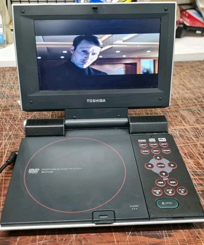 Toshiba p1400 portable - toshiba, dvd