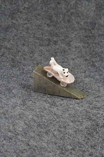 Dog zuni fetish carving - zuni,