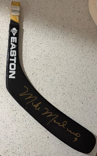 Easton mike modano autographed - easton,