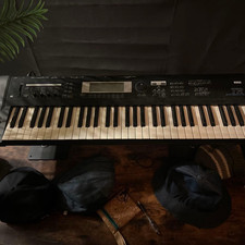 Korg TR61 Music Workstation
