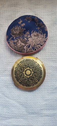 Kigu vintage gold tone - gold, powder