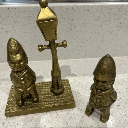 Brass figurine policemen - figurine,