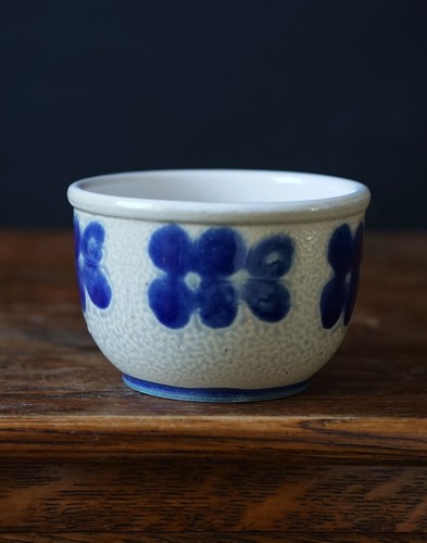 Vintage blue spongeware bowl - blue,