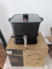 Complete Candle Making Kit – Wax Melter, Wax, Oils, Wicks, Moulds, Dyes & More