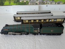 Hornby Tees Tyne Pullman Set