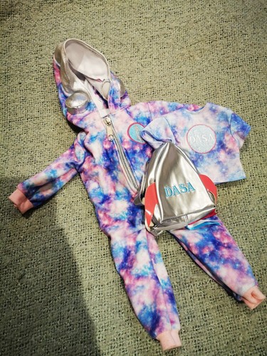Design friend doll - design,