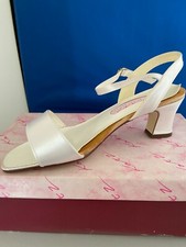 Ladies bridal shoe white Satin
