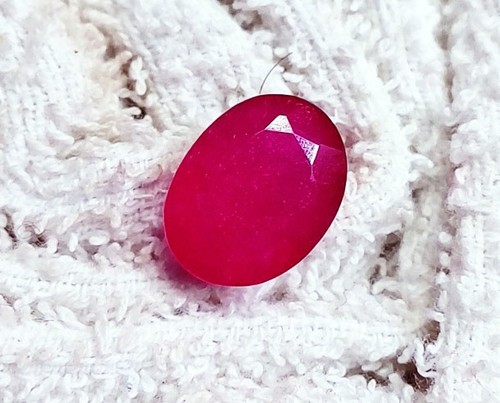 Natural red beryl - natural, (bixbite)