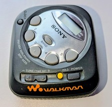 Sony FM/AM Walkman SRF-M35