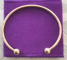 9ct Solid Yellow Gold Torque Bangle – 3.mm 14 grams round.