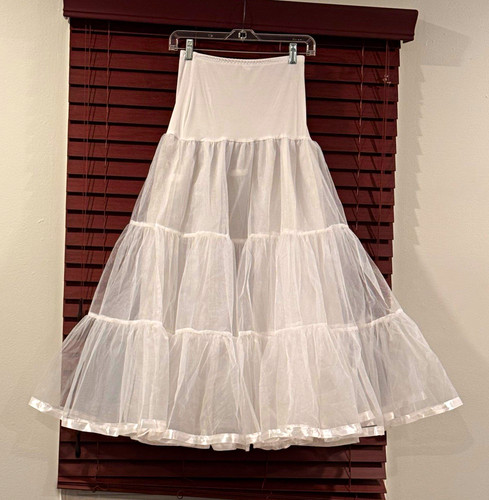 White tiered layered - white,