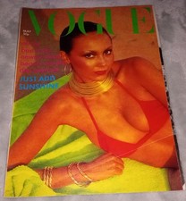 VOGUE MAGAZINE May 1976 50TH