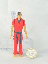 Action Figure RED Karate Gee