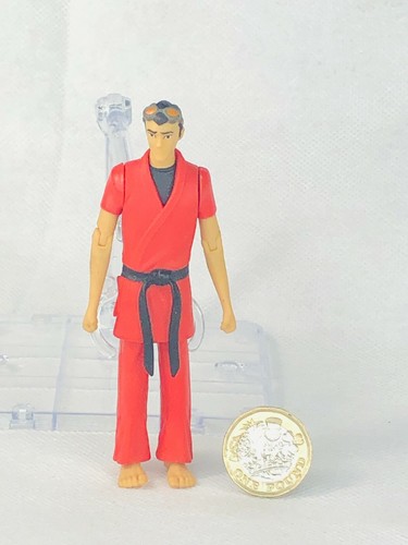 Action figure red karate gee - action,