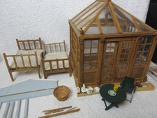 Quaint Dolls House Conservatory, Needs Repairs, Plus 2 Beds & Extra Items