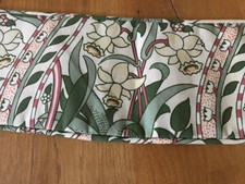 WILLIAM MORRIS Daffodil Design MATERIAL 2 Piped Edged CURTAIN TIE-BACKS 43" Long