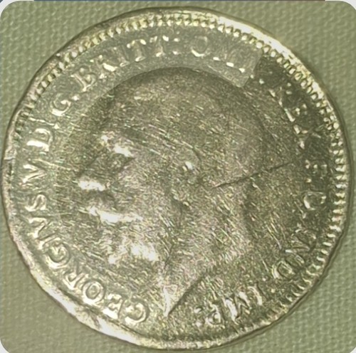 Miniature 14k gold sovereign - gold,