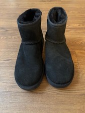 Black Women’s Ugg Boots
