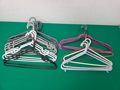 Clothes coat hangers - 25,